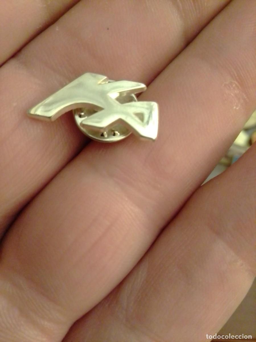 Pins de colecci&oacute;n: PINS MOTOR AUTOMOCI&Oacute;N FORD KA