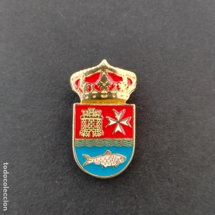 Pins de cole&ccedil;&atilde;o: Pin escudo Alcolea del R&iacute;o (SEVILLA)