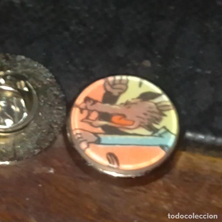 Pin's de collection: PIN REDONDO METAL - TEBEOS Y COMICS DIBUJOS ANIMADOS - PUMBY . CAPERUCITA ENCARNADA