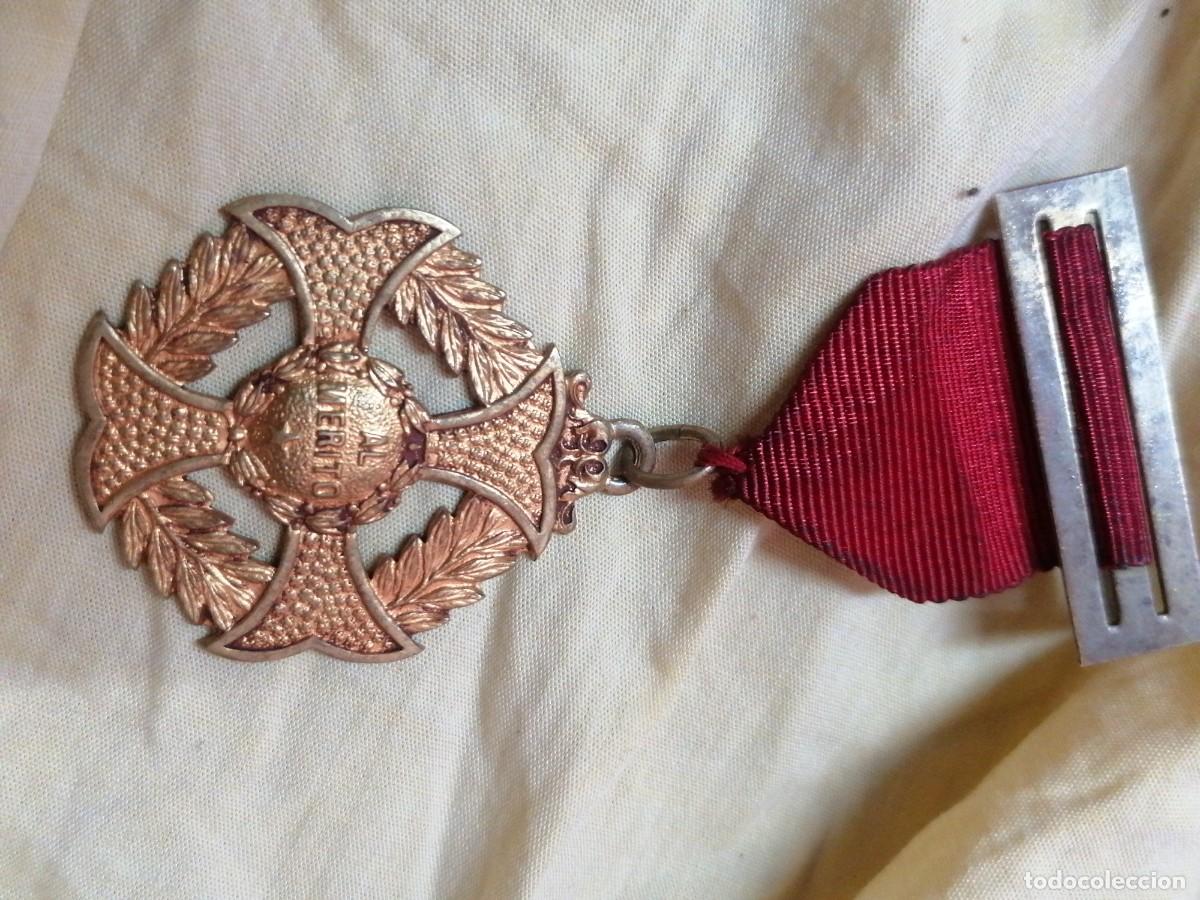 Pins de colecci&oacute;n: Pin Depo insignia condecoraci&oacute;n escuela medalla al m&eacute;rito Cruz colegio