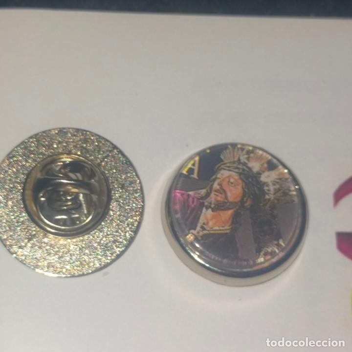 Pin's de collection: pin redondo metal - semana Santa Sevilla virgen o Cristo
