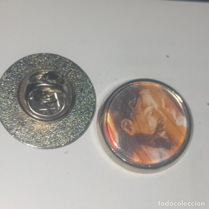 Pin's de collection: PIN REDONDO METAL - SEMANA SANTA SEVILLA CRISTO / VIRGEN / IMAGEN / HERMANDAD / COFRADIA