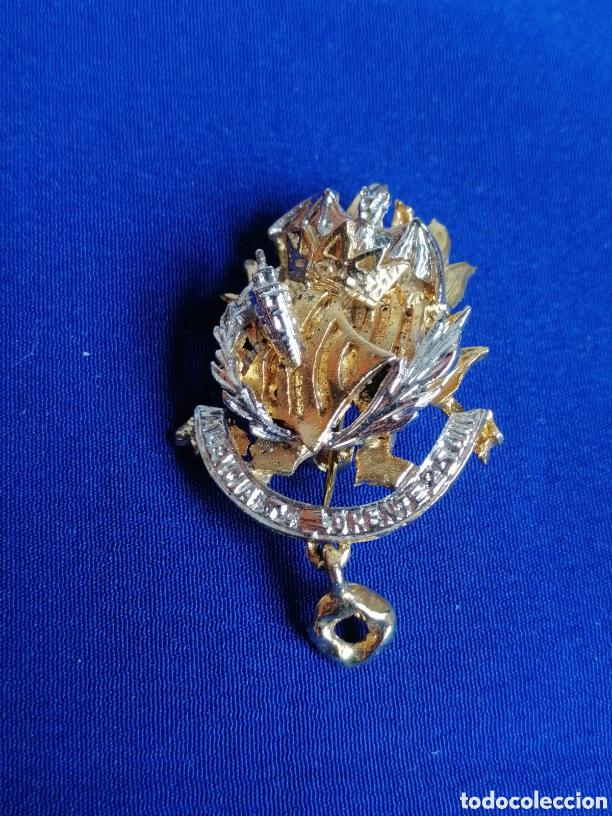 Pins de cole&ccedil;&atilde;o: FALLA VALENCIA - TEODORO LLORENTE (XIRIVELLA) COLORES PLATEADO Y DORADO INSIGA DE ALFILER