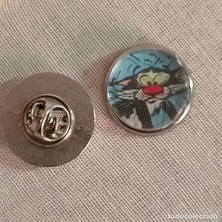 Pin's de collection: PIN REDONDO METAL - c&oacute;mic personajes Tom&aacute;s el gafe