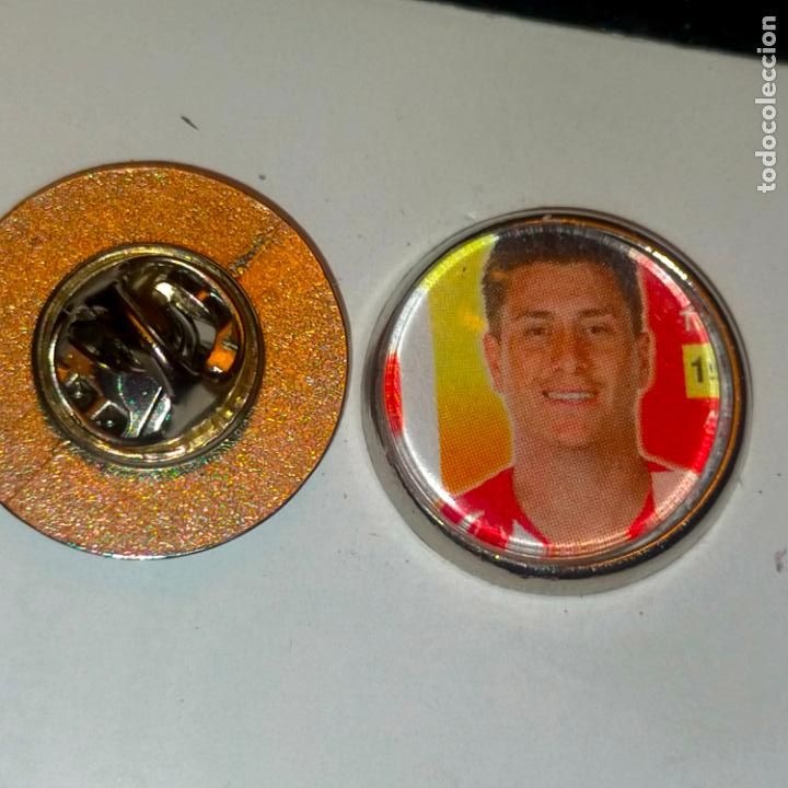 Sammlung von Pins: pin redondo metal - f&uacute;tbol equipo club Atl&eacute;tico de Madrid JUGADOR