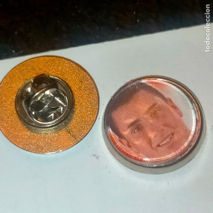 Collection pins: pin redondo metal - f&uacute;tbol equipo club Atl&eacute;tico de Madrid JUGADOR