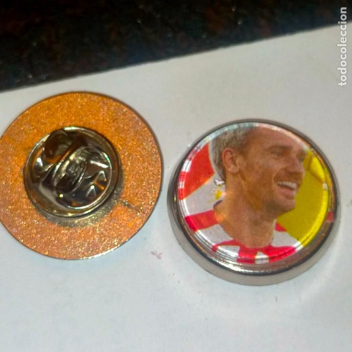 Collection pins: pin redondo metal - f&uacute;tbol equipo club Atl&eacute;tico de Madrid JUGADOR