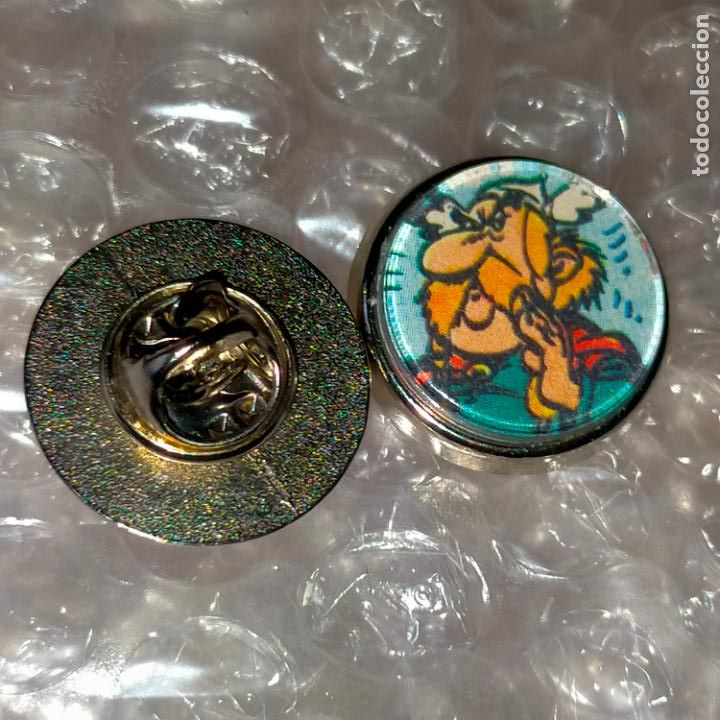 Pins de colecci&oacute;n: PIN REDONDO METAL - Ast&eacute;rix y Ob&eacute;lix personajes