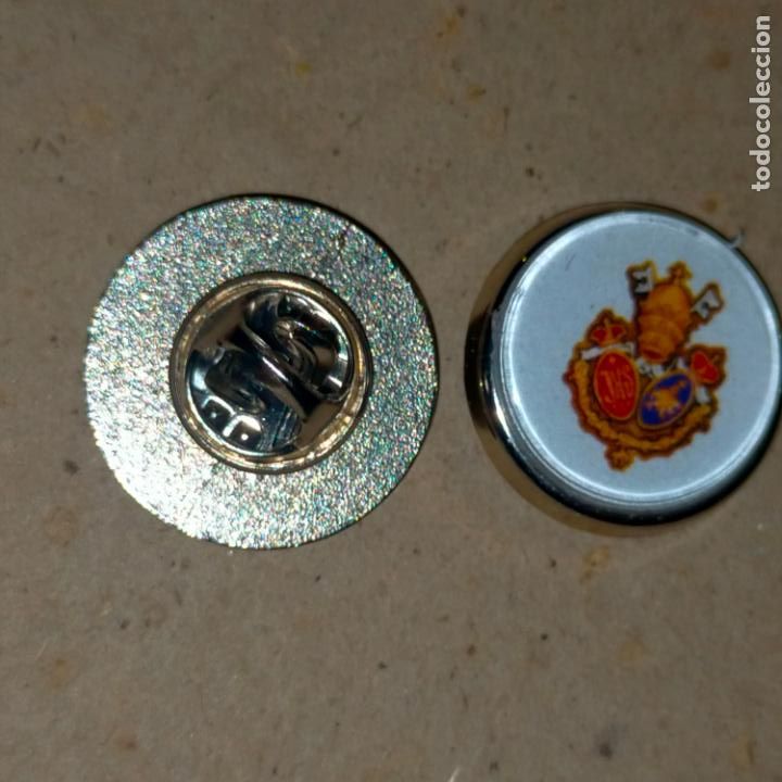 Collection pins: PIN REDONDO METAL - cofrad&iacute;a hermandad congregaci&oacute;n escudo semana Santa sevilla