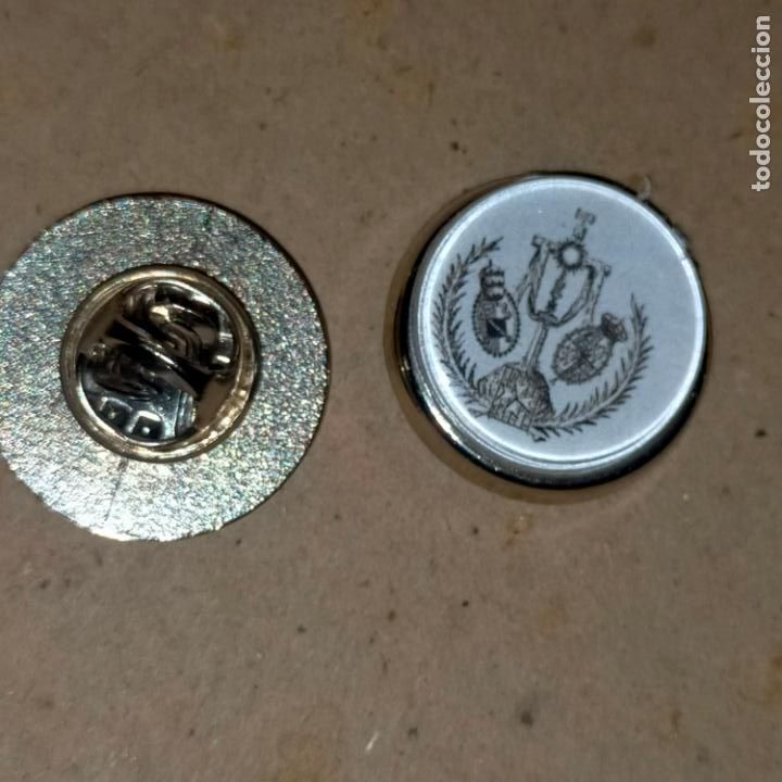 Pins de colecci&oacute;n: PIN REDONDO METAL - cofrad&iacute;a hermandad congregaci&oacute;n escudo semana Santa sevilla