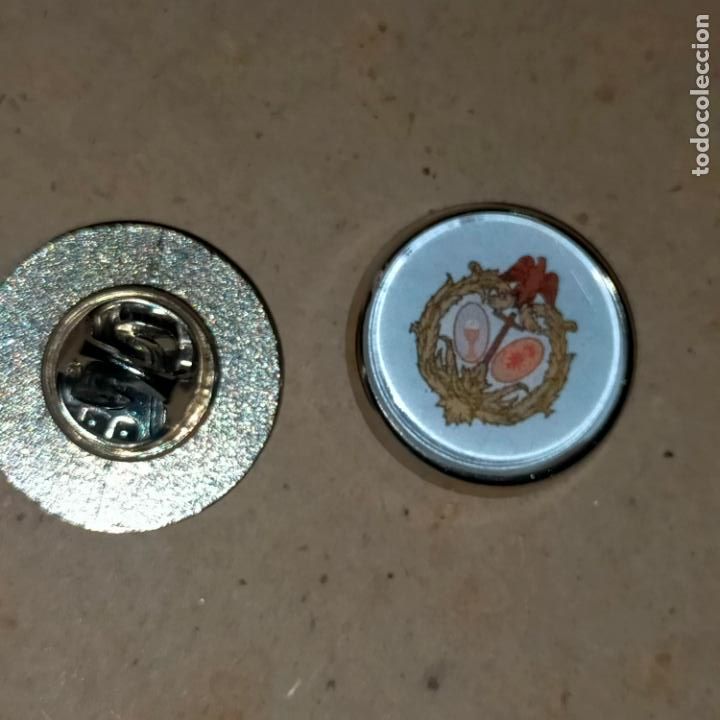 Pins de colecci&oacute;n: PIN REDONDO METAL - cofrad&iacute;a hermandad congregaci&oacute;n escudo semana Santa sevilla