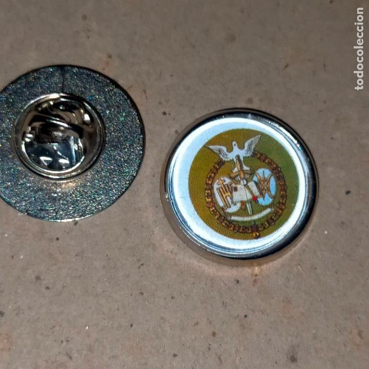 Collection pins: PIN REDONDO METAL - cofrad&iacute;a hermandad congregaci&oacute;n escudo semana Santa sevilla
