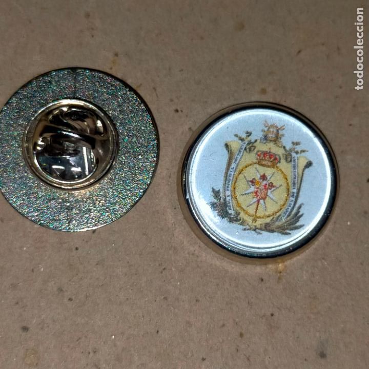 Collection pins: PIN REDONDO METAL - cofrad&iacute;a hermandad congregaci&oacute;n escudo semana Santa sevilla