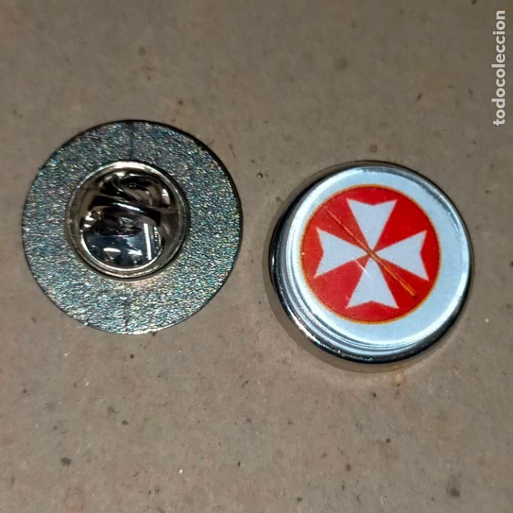 Pins de colecci&oacute;n: PIN REDONDO METAL - cofrad&iacute;a hermandad congregaci&oacute;n escudo semana Santa sevilla