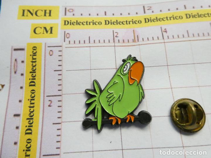Pins de cole&ccedil;&atilde;o: PIN DE DIBUJOS ANIMADOS. LORO P&Aacute;JARO PERSONAJE A DETERMINAR