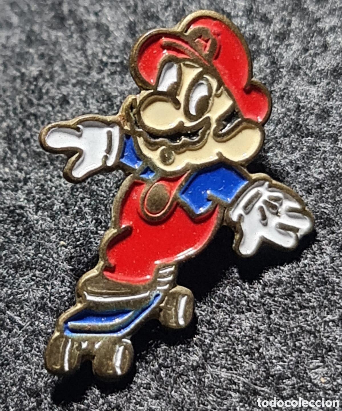 Pins de colecci&oacute;n: Pin Mario Bros en patinete de Nintendo. Es de una Colecci&oacute;n de Bimbo