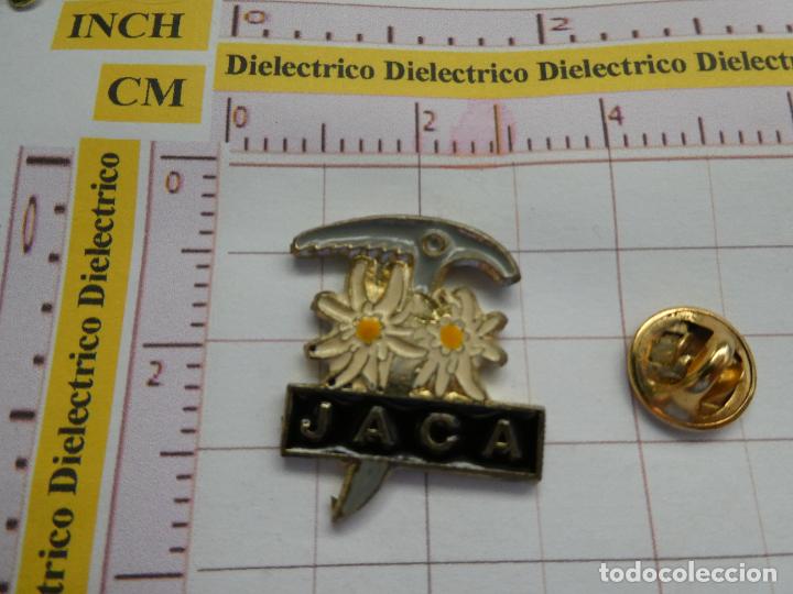 Collection pins: PIN DE TURISMO. JACA HUESCA PIOLET EDELWEISS