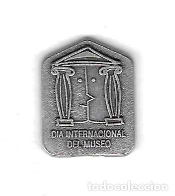 Pins de colecci&oacute;n: Pin D&iacute;a Internacional del Museo. 132-204