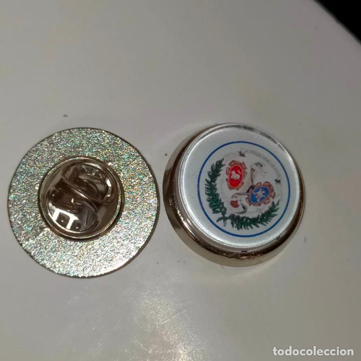 Pins de colecci&oacute;n: pin redondo metal - COFRADIA HERMANDAD ESCUDO SEMANA SANTA SEVILLA