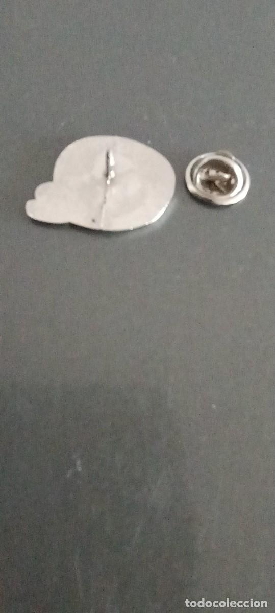 Pins de colecci&oacute;n: Pin pol&iacute;tico vasco - Foto 2
