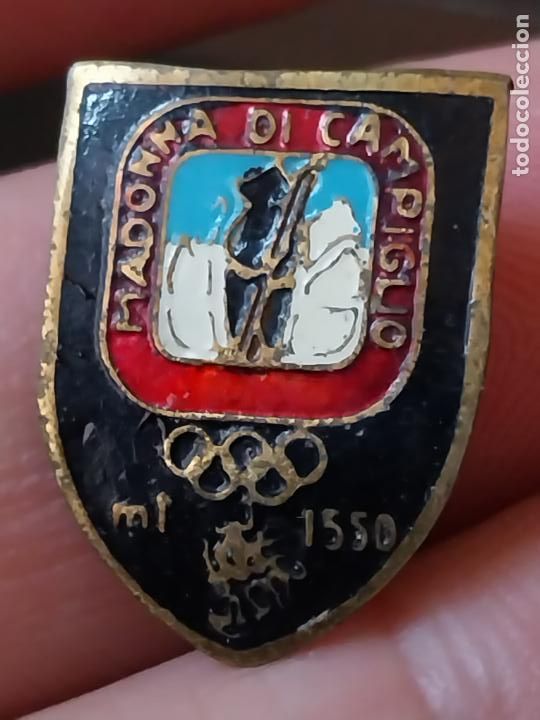 Pins de colecci&oacute;n: MADONNA CAMPIGLIO INSIGNIA MONTA&Ntilde;ISMO CLUB ALPINISMO ESQUI MONTA&Ntilde;ISMO PINTURA LACADA 2CM A&Ntilde;OS 50