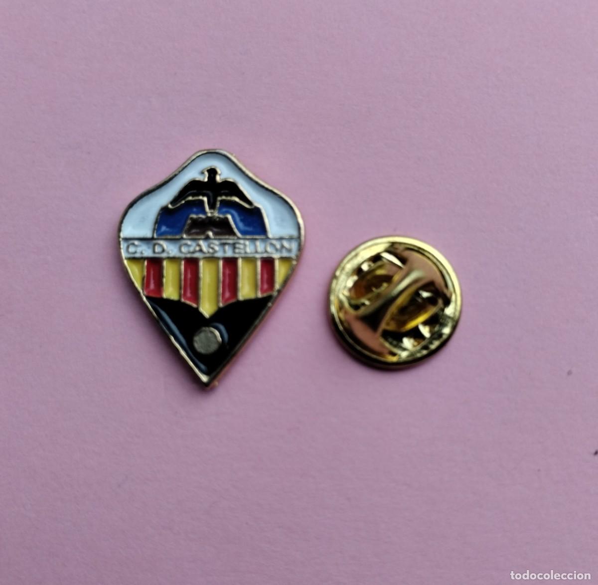Pins de colecci&oacute;n: PIN FUTBOL - ESCUDO DEL C.D. CASTELLON