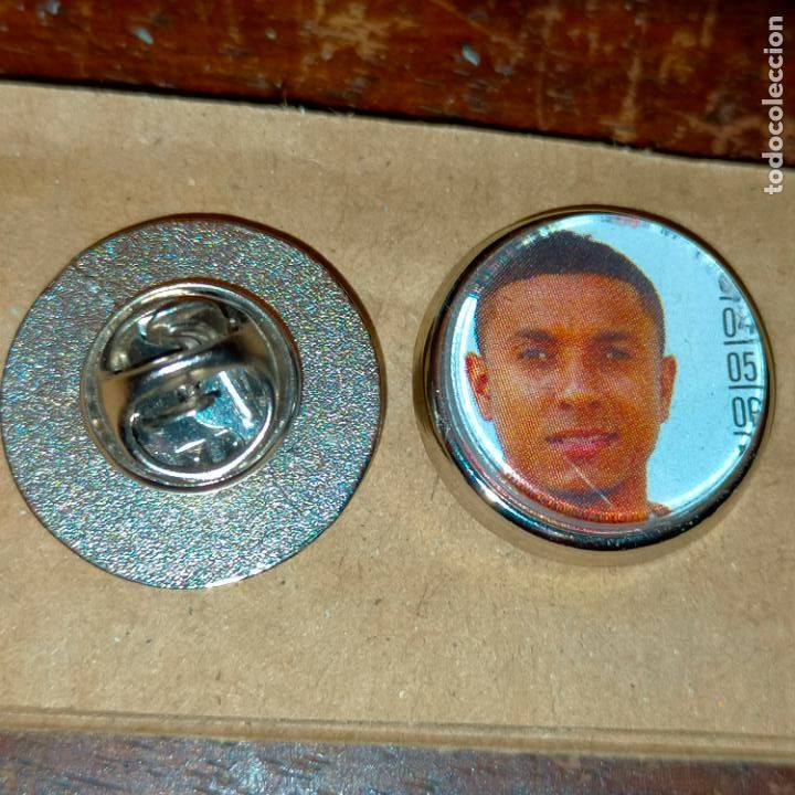 Pin's de collection: pin redondo metal - f&uacute;tbol equipo club OSASUNA JUGADOR