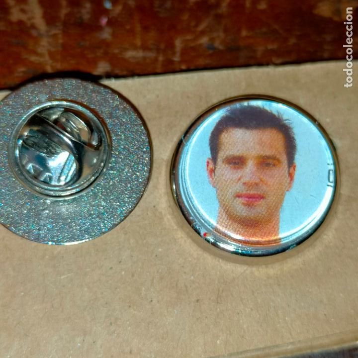 Pin's de collection: pin redondo metal - f&uacute;tbol equipo club OSASUNA JUGADOR