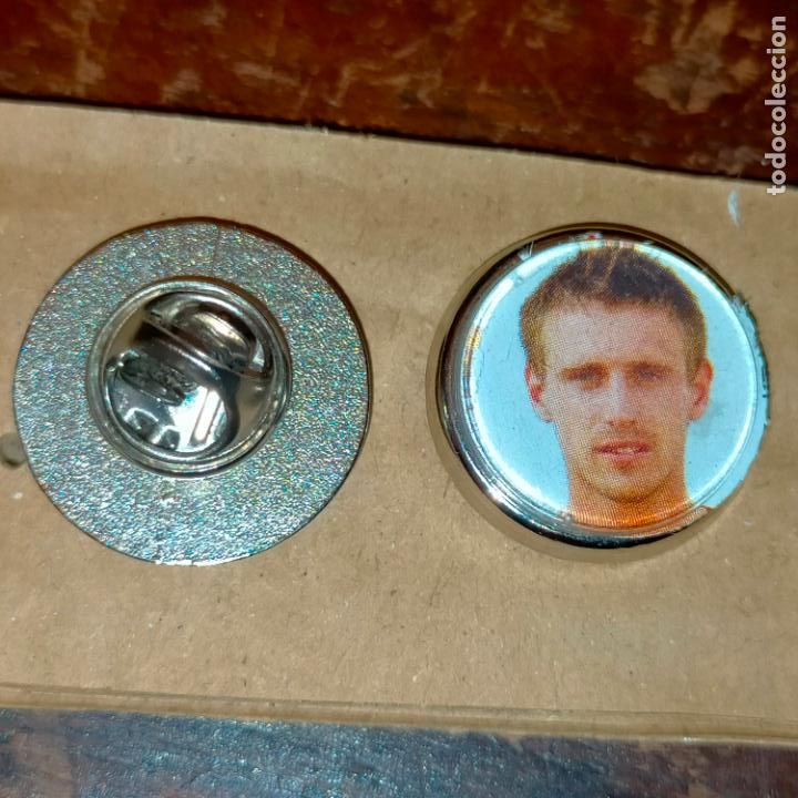 Pin's de collection: pin redondo metal - f&uacute;tbol equipo club OSASUNA JUGADOR