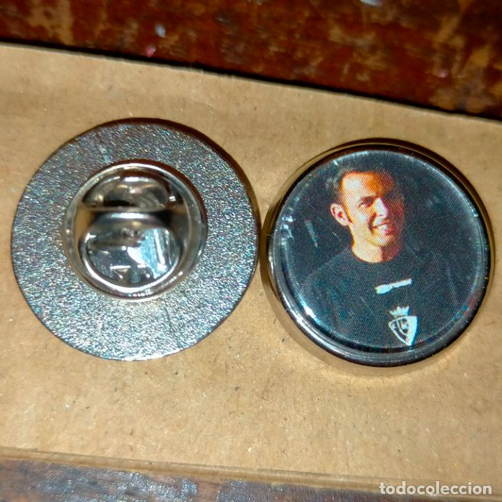 Pin's de collection: pin redondo metal - f&uacute;tbol equipo club OSASUNA JUGADOR