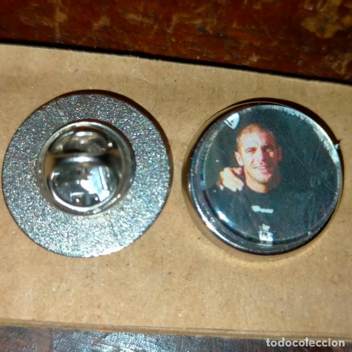 Pin's de collection: pin redondo metal - f&uacute;tbol equipo club OSASUNA JUGADOR