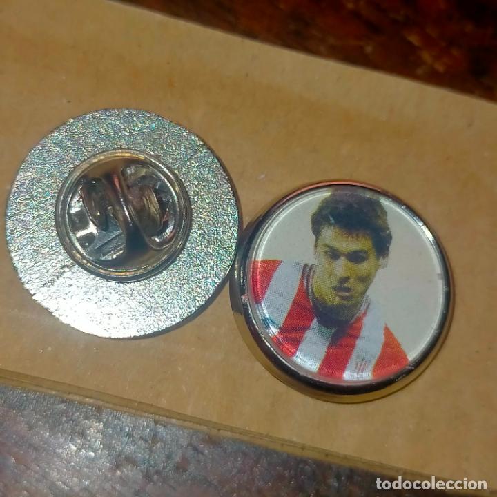 Pins e Spille di collezione: pin redondo metal - f&uacute;tbol equipo club Atl&eacute;tico de Madrid JUGADOR