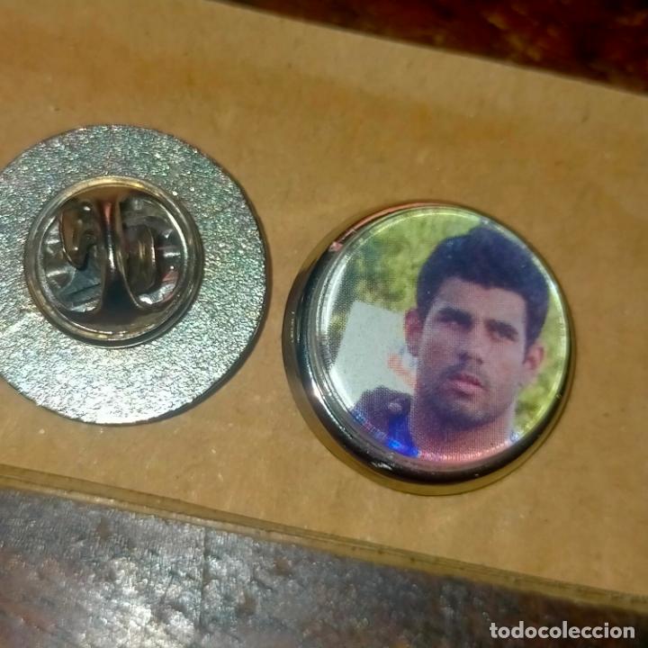 Collection pins: pin redondo metal - f&uacute;tbol equipo club Atl&eacute;tico de Madrid JUGADOR