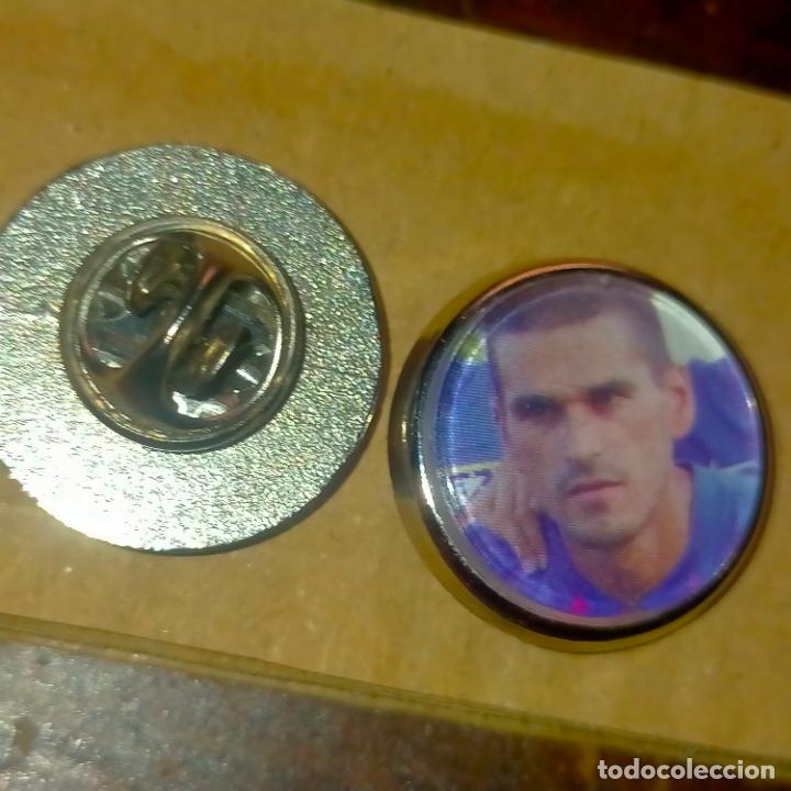 Collection pins: pin redondo metal - f&uacute;tbol equipo club Atl&eacute;tico de Madrid JUGADOR