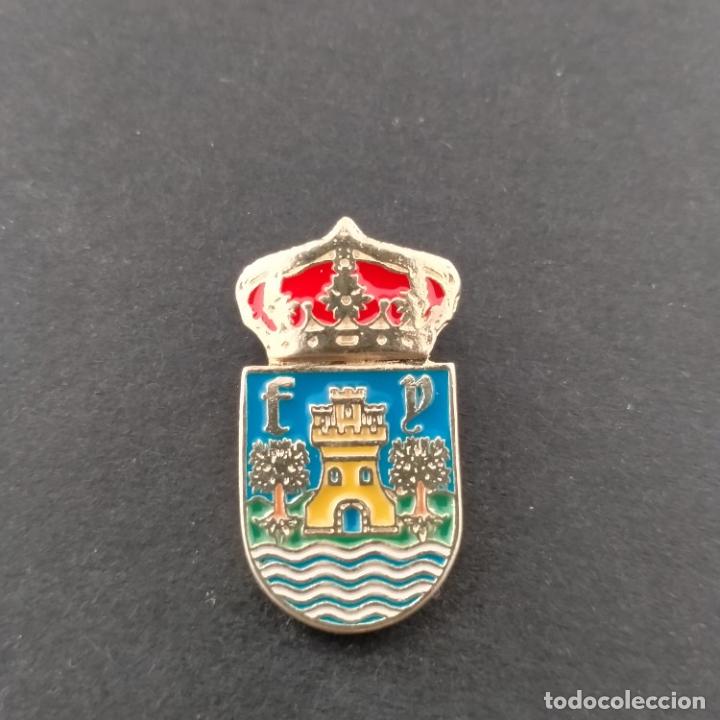 Pins de colecci&oacute;n: pin escudo Benalmadena (M&Aacute;LAGA)