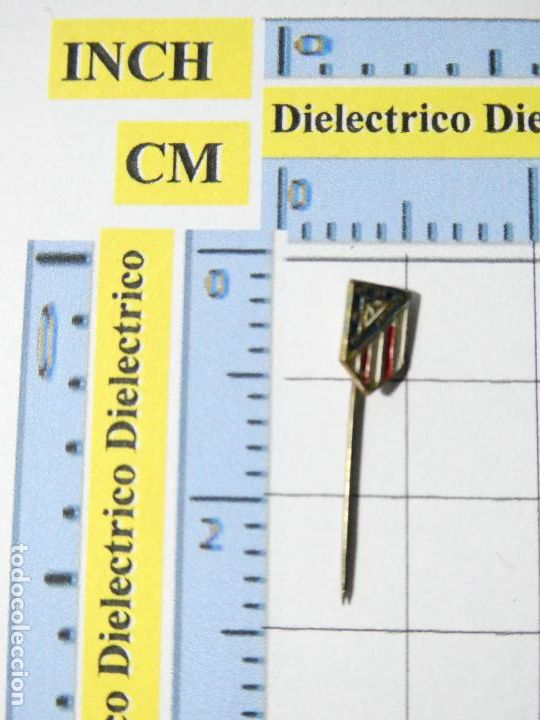 Pin's de collection: ANTIGUA INSIGNIA ALFILER DE DEPORTES. A&Ntilde;OS 60 70. ATL&Eacute;TICO DE MADRID. NO PIN