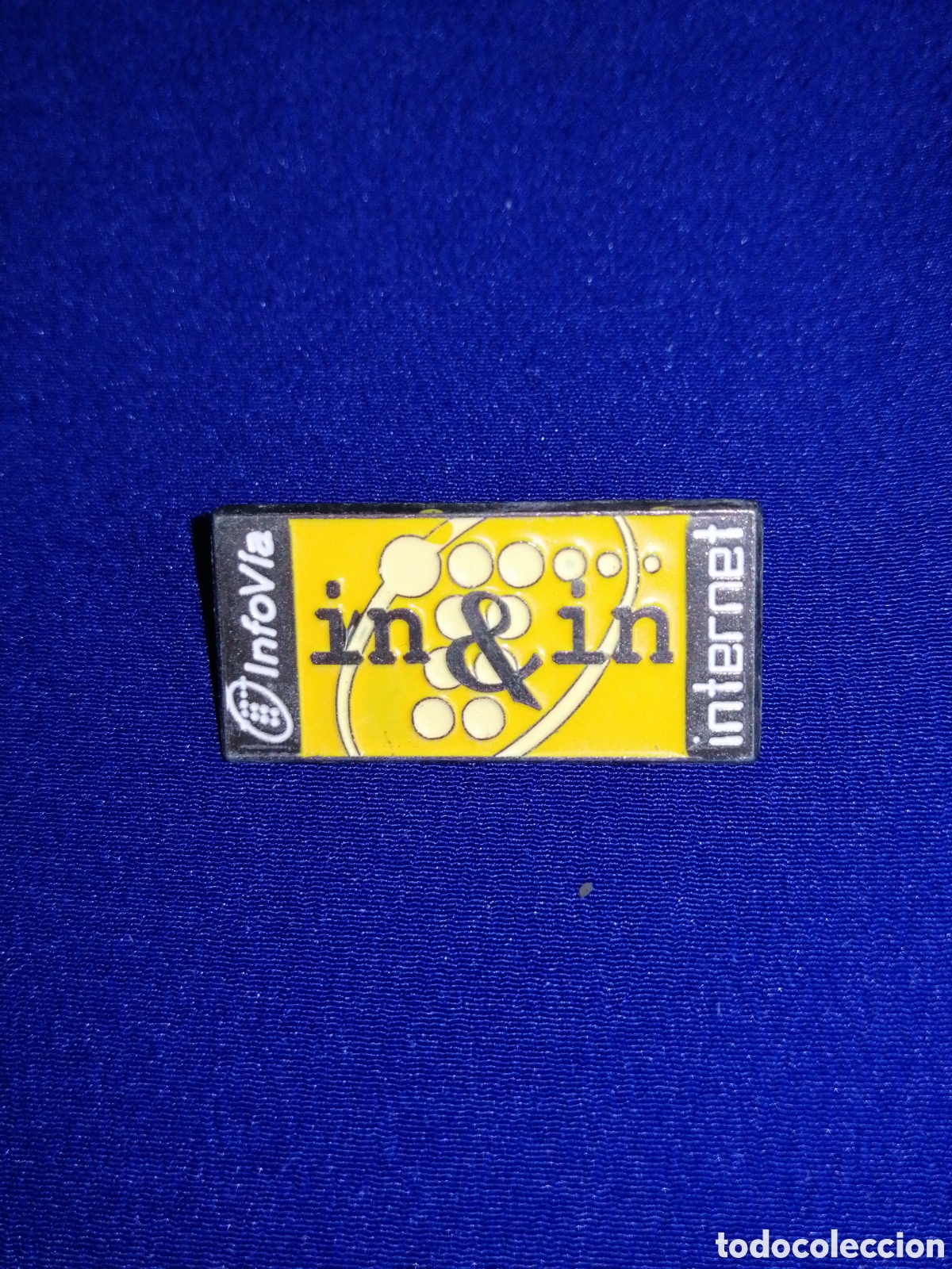 Pin's de collection: INFOVIA - IN & IN - INTERNET - TELEFONICA PIN