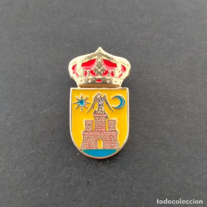 Pins de colecci&oacute;n: pin escudo Cumbres Mayores (HUELVA)