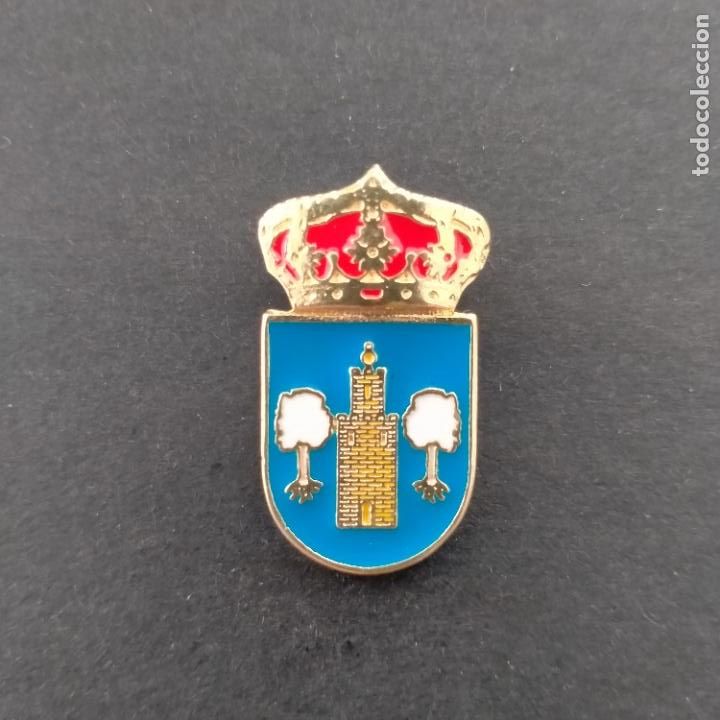 Pins de colecci&oacute;n: pin escudo el Cerro de Andevalo (HUELVA)