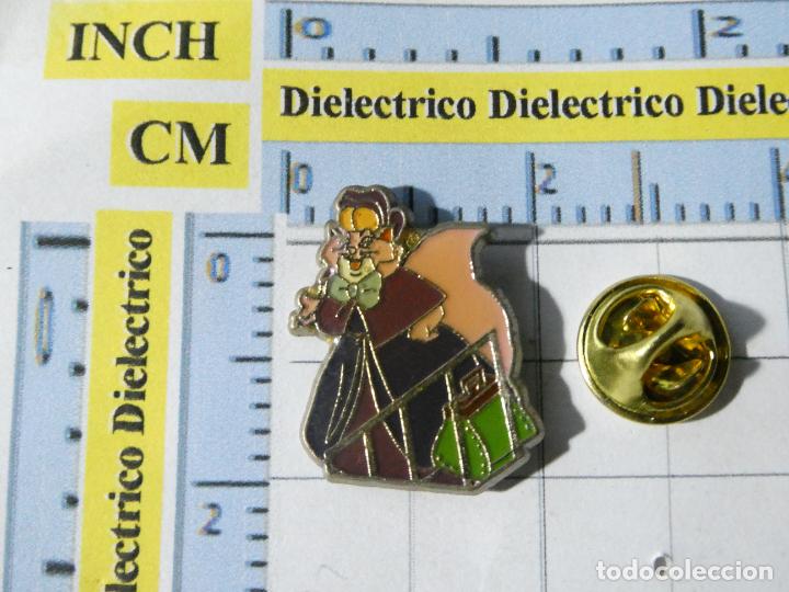 Pins de colecci&oacute;n: PIN DE DIBUJOS ANIMADOS. CHARLES DICKENS DAVID COPPERFIELD 1993. PERSONAJE GATITA