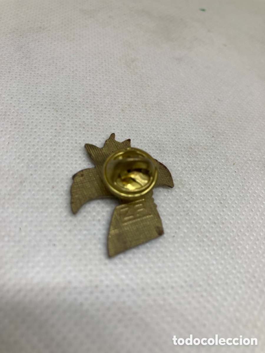 Pins de colecci&oacute;n: PIN DE COLECCI&Oacute;N ZF como nuevo - Foto 3