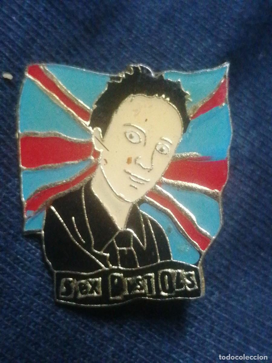Pins de colecci&oacute;n: Pink tipo insignia grupo musical Sex Pistols