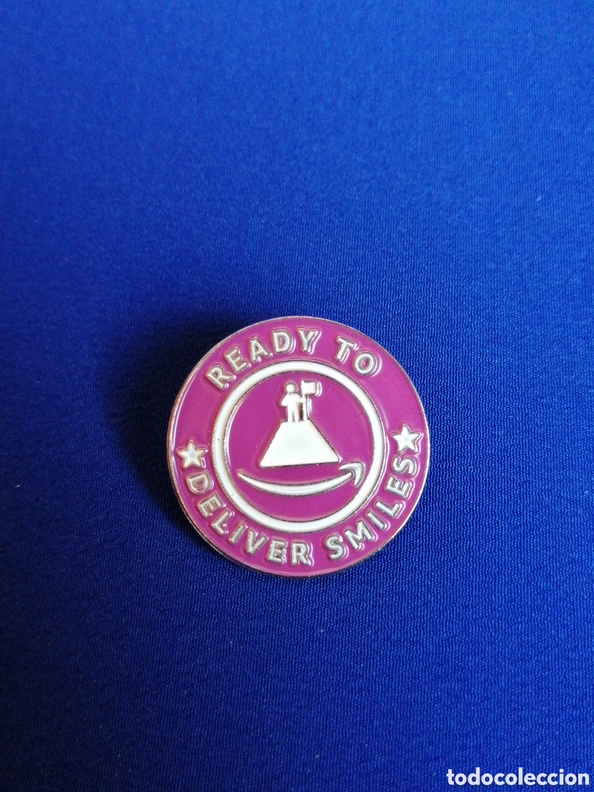 Pins de colecci&oacute;n: READY TO DELIVER SMILES PIN
