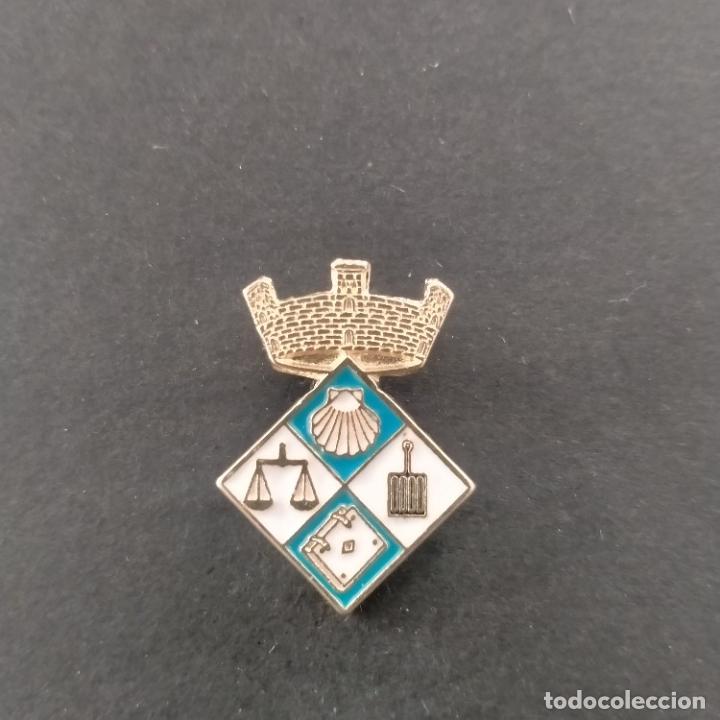 Pins de colecci&oacute;n: pin escudo Sant Joan de Labritja (ISLAS BALEARES)