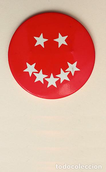 Pins de colecci&oacute;n: Comunidad de Madrid sonriente. Chapa-alfiler a&ntilde;os 1980