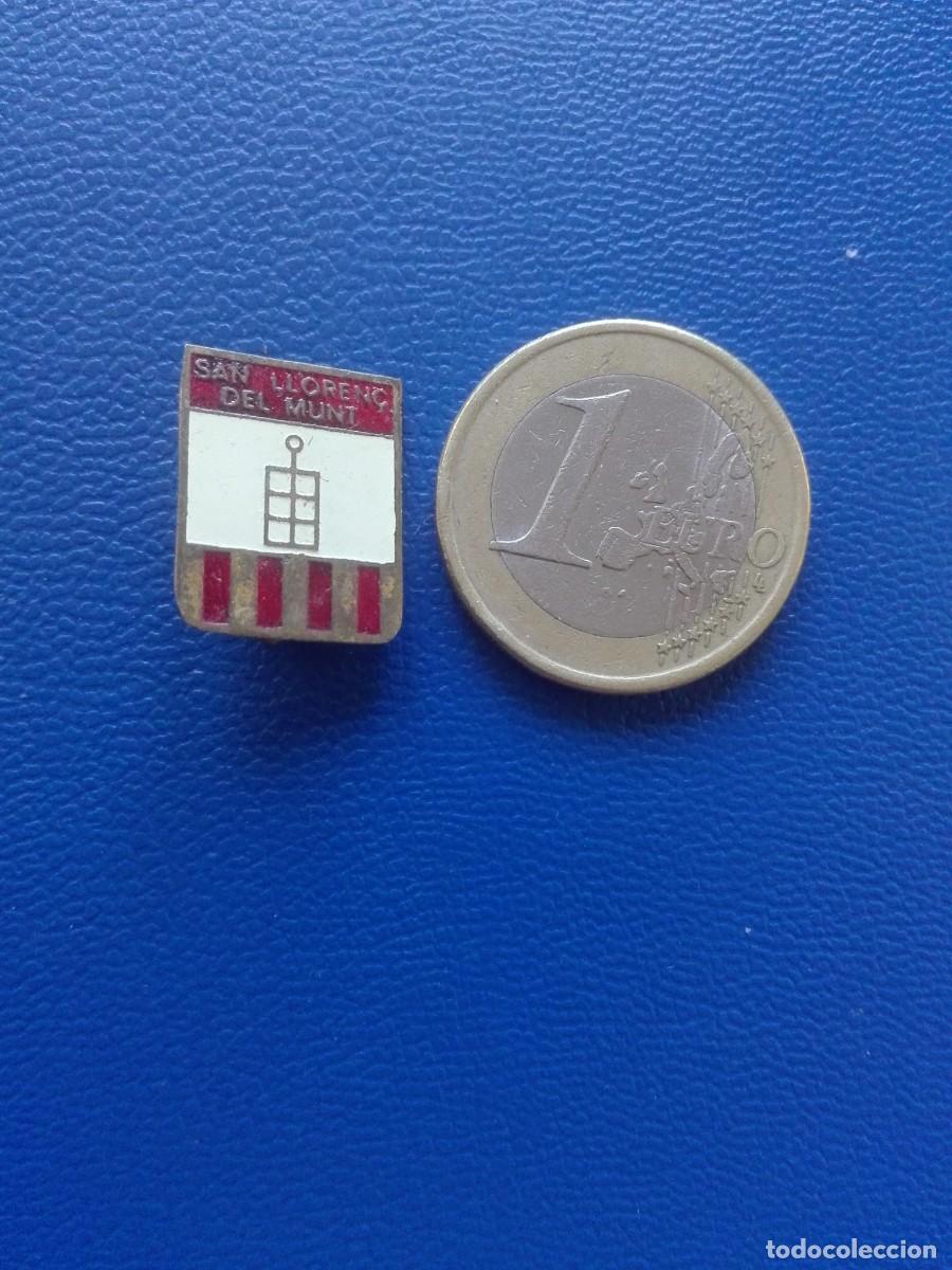 Collection pins: ANTIGUA INSIGNIA/PIN AGUJA IMPERDIBLE - ESCUDO SAN LLOREN&Ccedil; DEL MUNT (CATALUNYA)