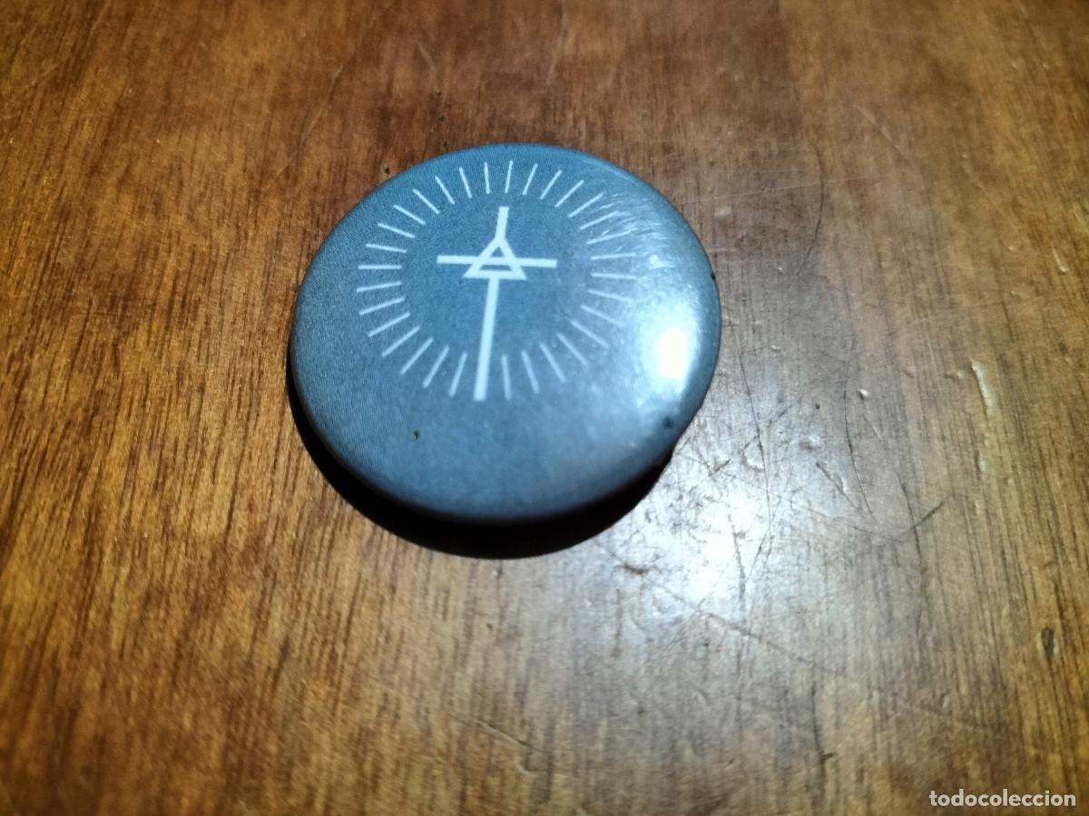 Pins de colecci&oacute;n: THIRTY SECONDS TO MARS. M&Uacute;SICA. CHAPA. PIN. 31 MM. MET&Aacute;LICA POR DETR&Aacute;S. SIN USO.