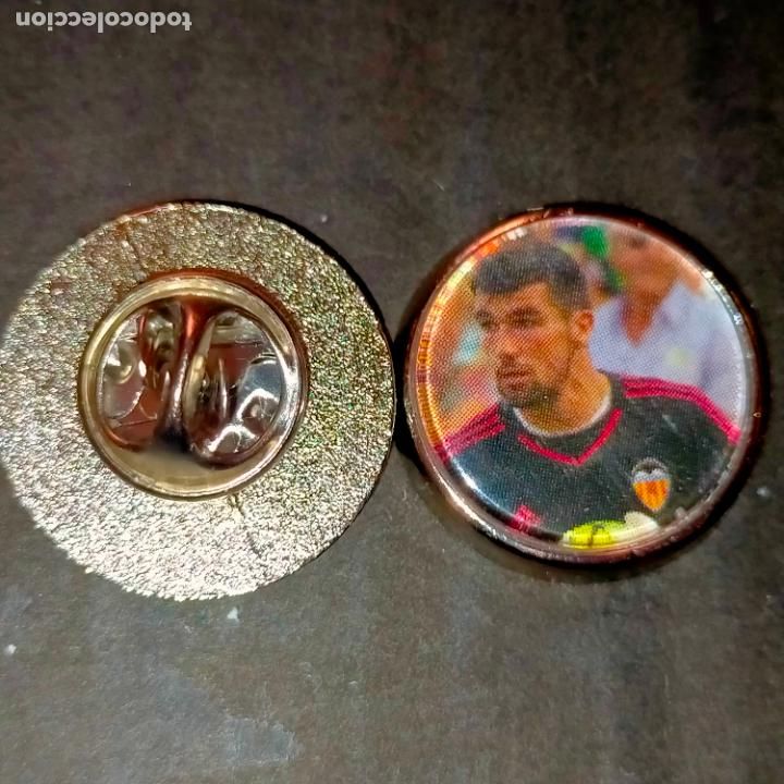 Sammlung von Pins: pin redondo metal - f&uacute;tbol equipo club jugador a determinar liga