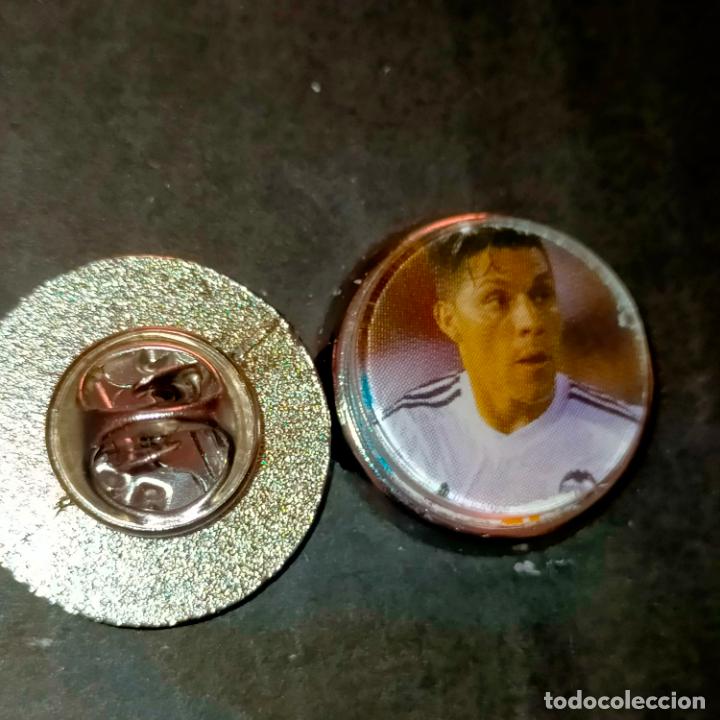 Pin's de collection: pin redondo metal - f&uacute;tbol equipo club jugador a determinar liga