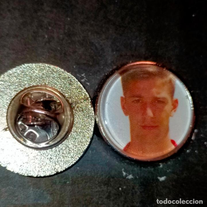 Collection pins: pin redondo metal - f&uacute;tbol equipo club jugador a determinar liga